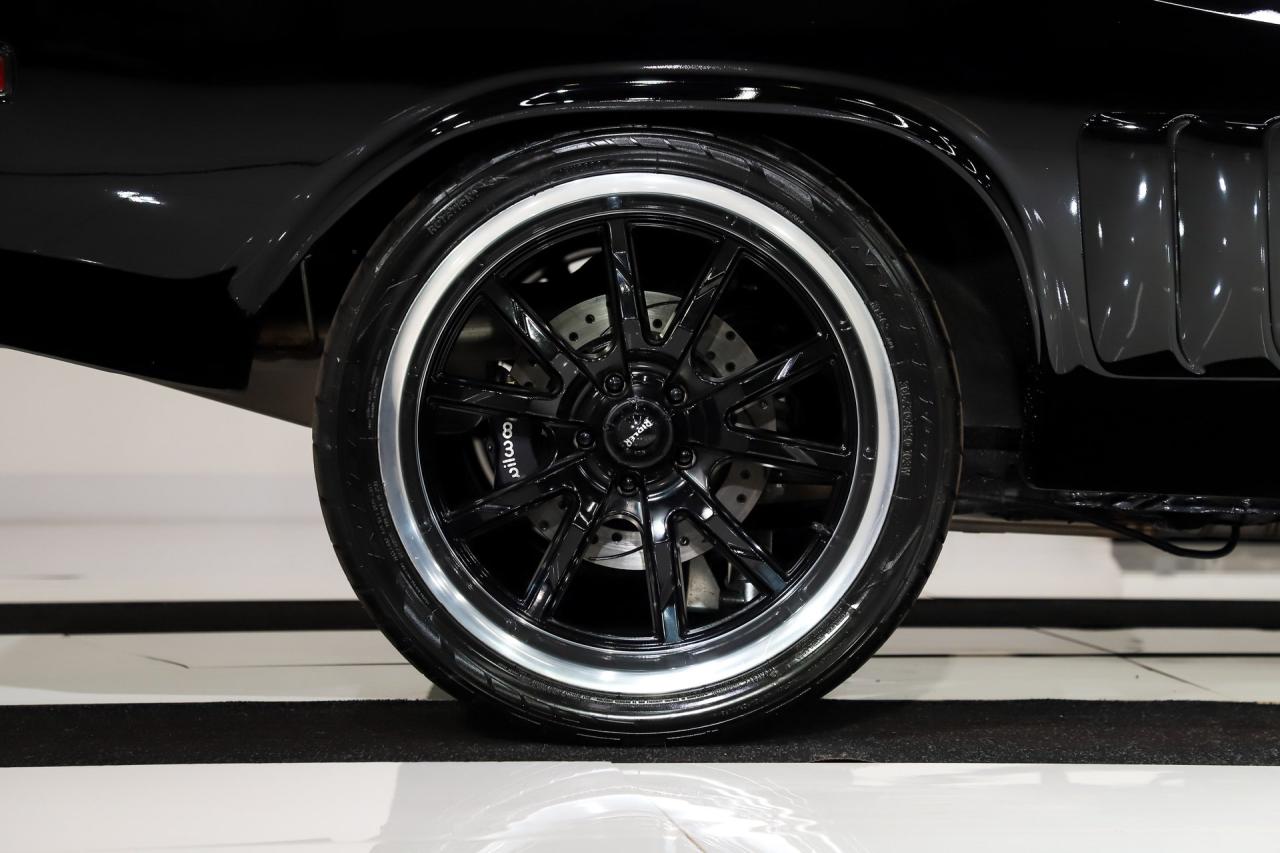 1971 Dodge Challenger R/T Restomod