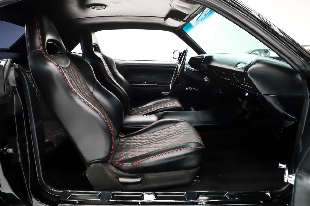 1971 Dodge Challenger R/T Restomod