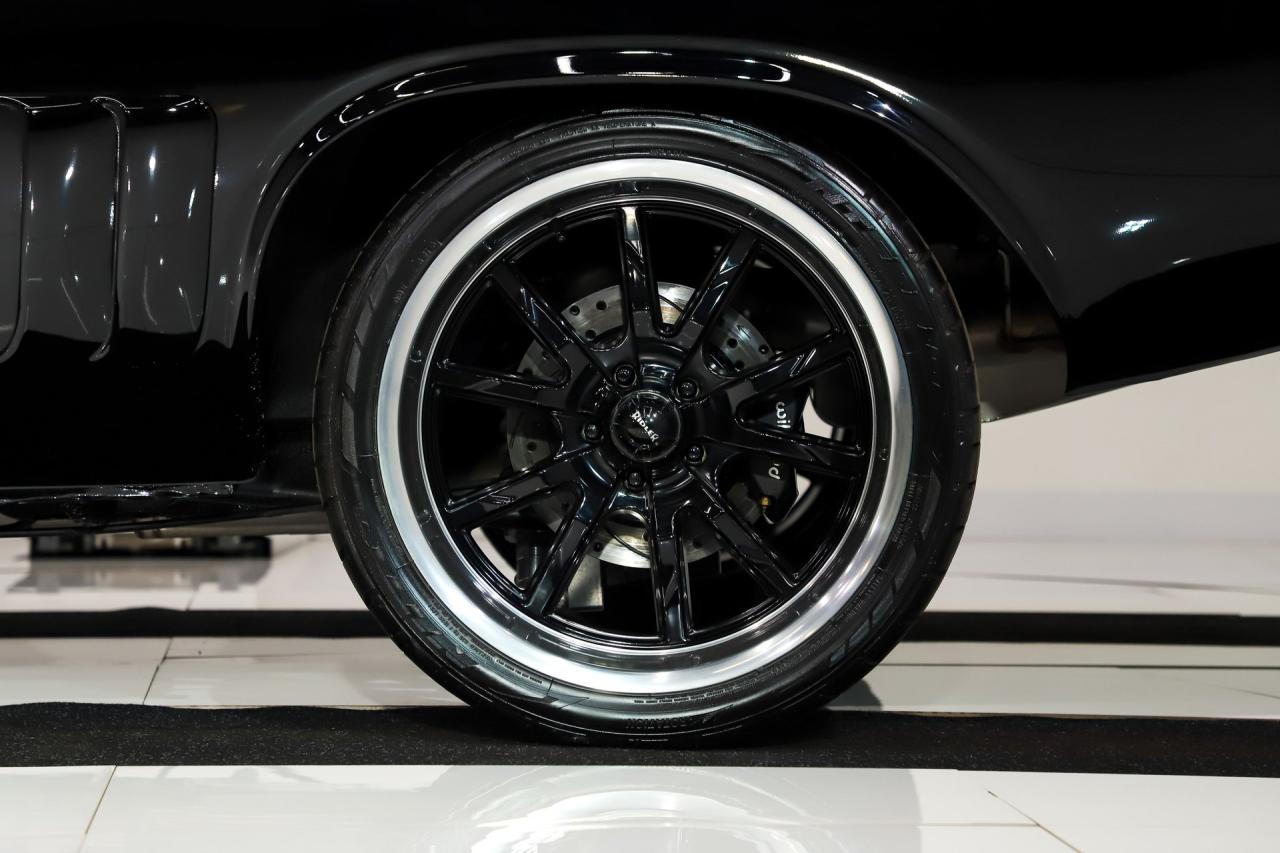 1971 Dodge Challenger R/T Restomod