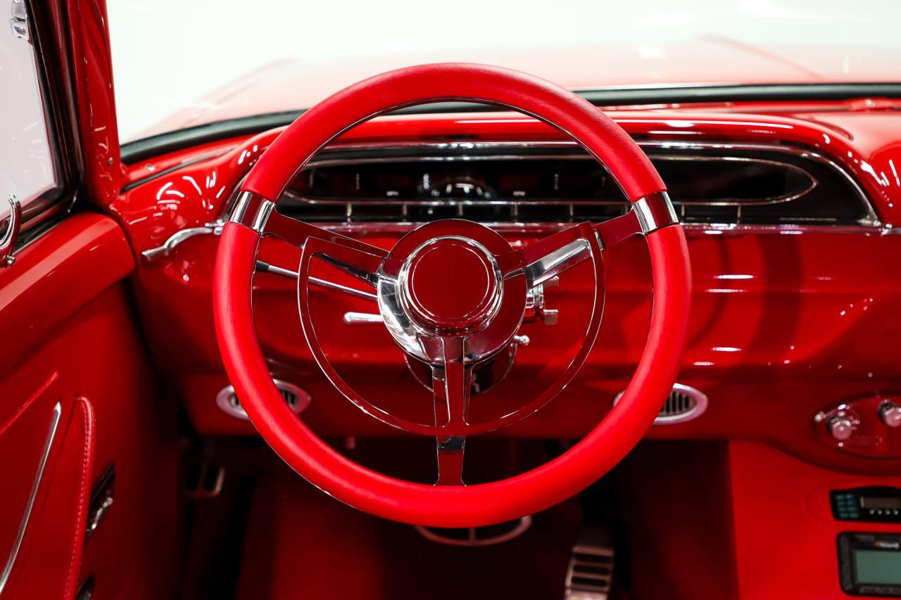 1961 Ford Galaxie Starliner