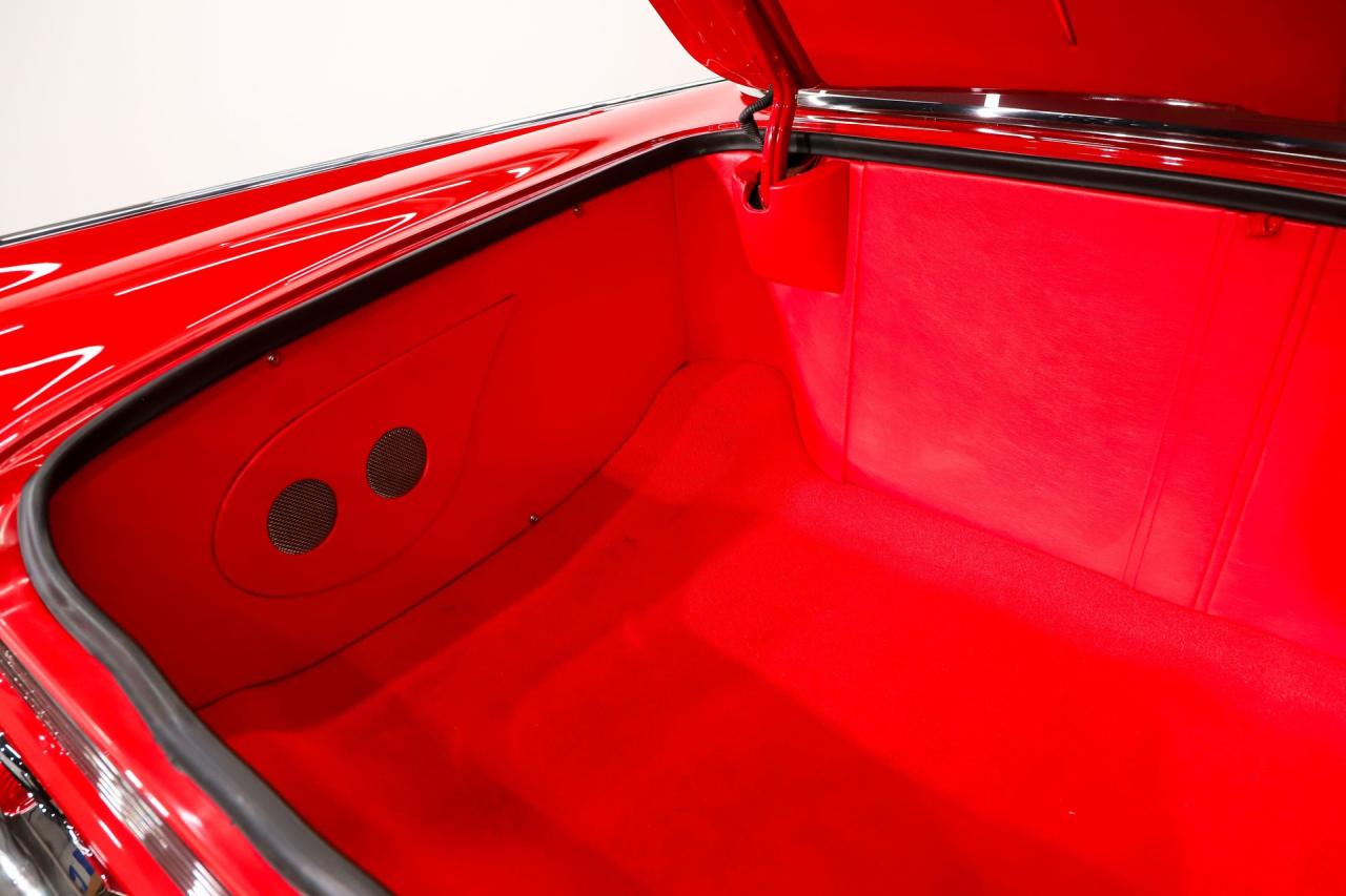 1961 Ford Galaxie Starliner