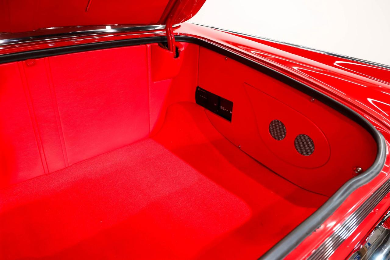 1961 Ford Galaxie Starliner