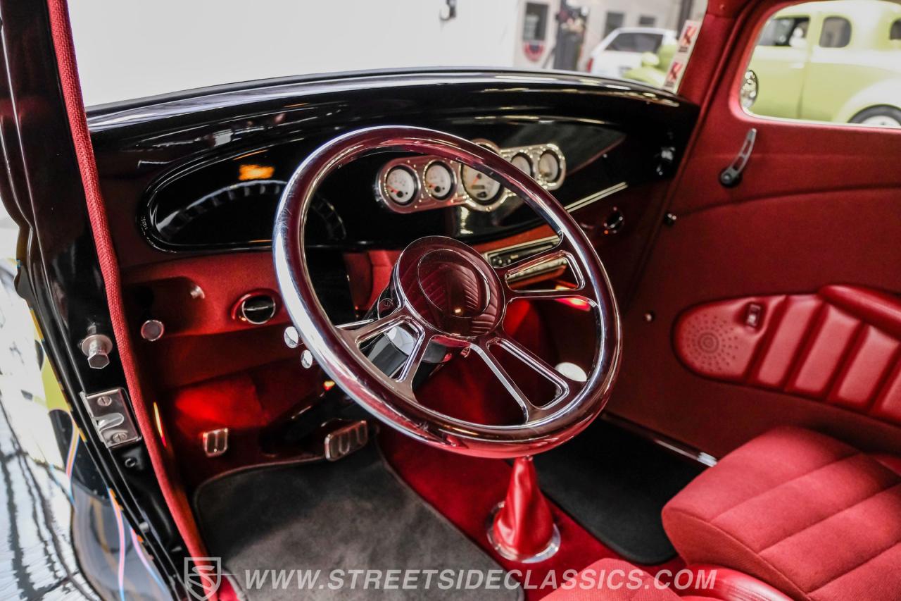 1932 Ford 3-Window Coupe Street Rod