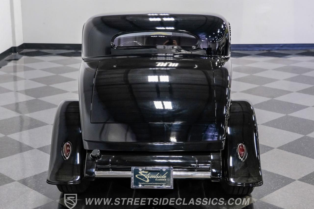 1932 Ford 3-Window Coupe Street Rod