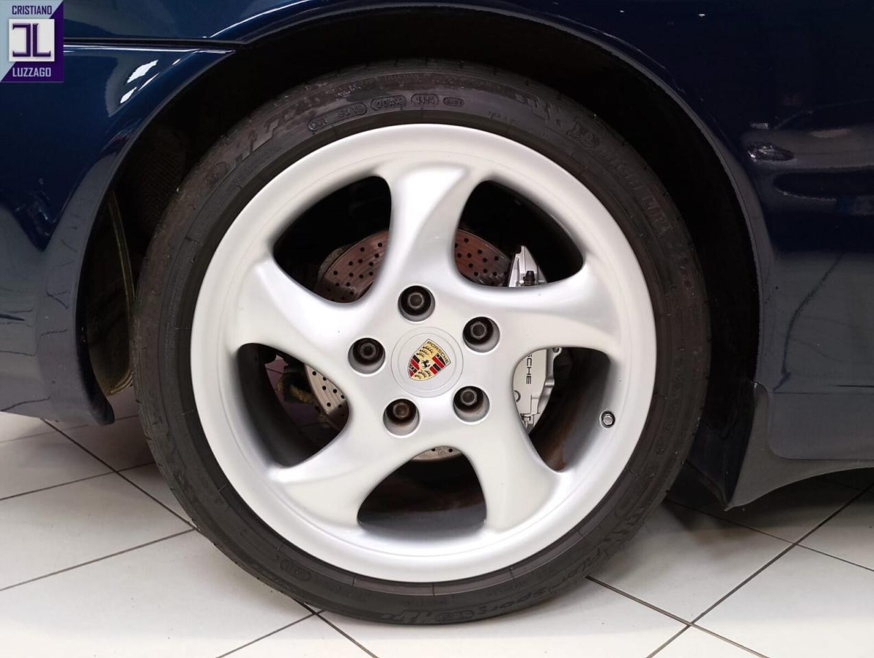 1998 Porsche 996 CARRERA 4