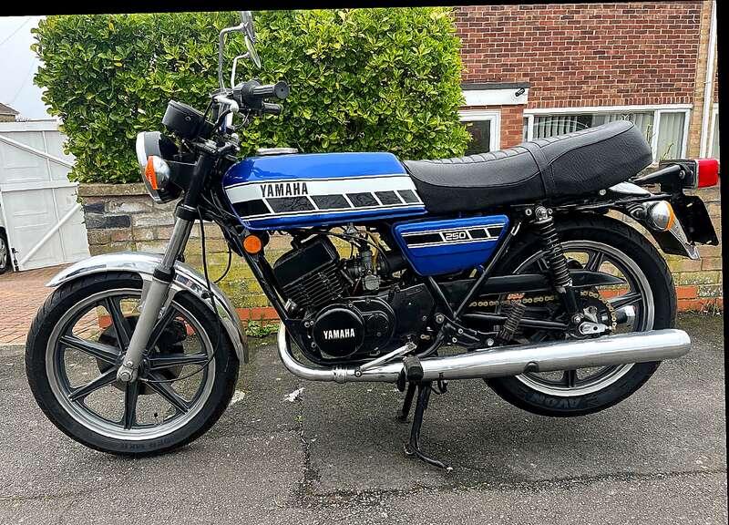 1977 Yamaha RD250