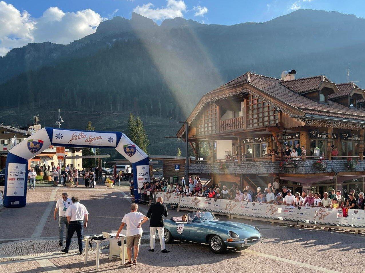 1965 Jaguar E TYPE ROADSTER S1