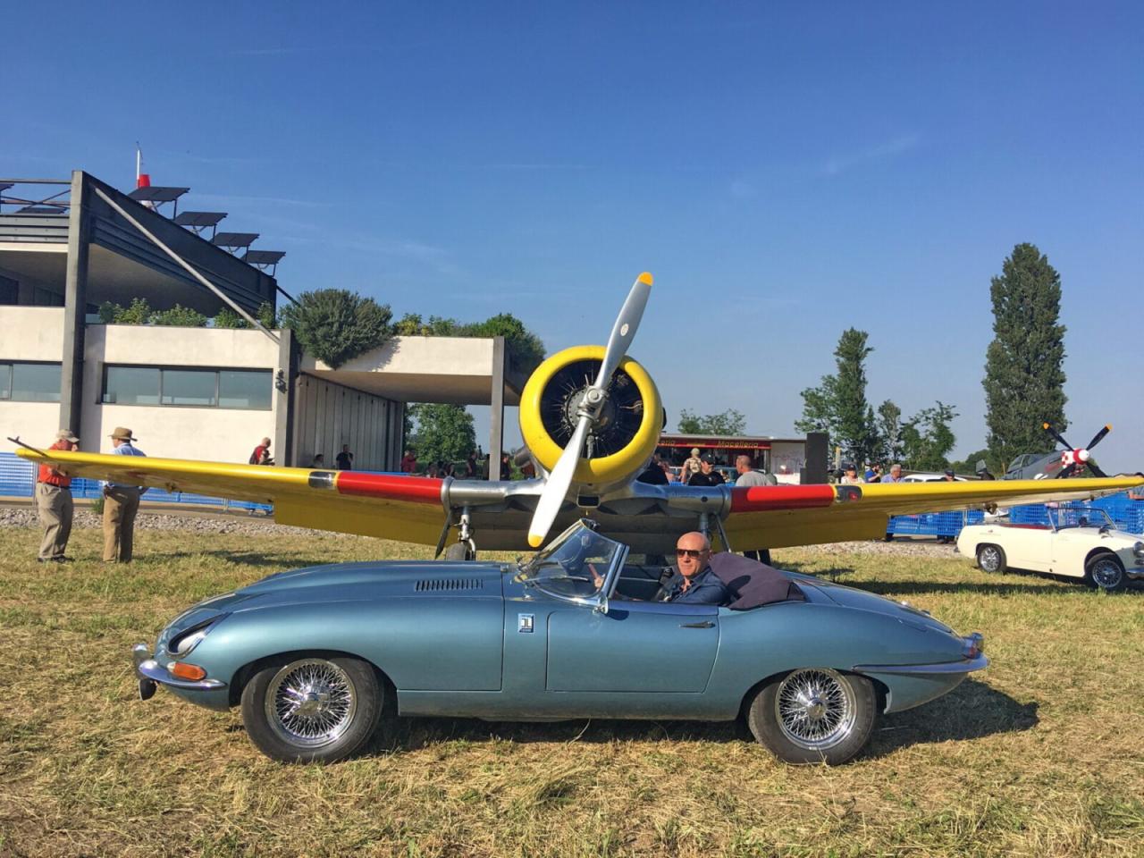 1965 Jaguar E TYPE ROADSTER S1