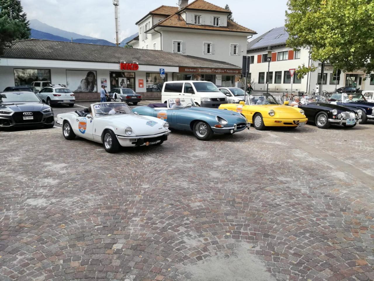 1965 Jaguar E TYPE ROADSTER S1