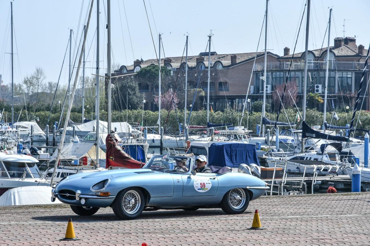 1965 Jaguar E TYPE ROADSTER S1