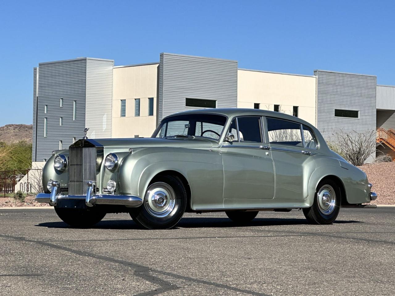 1959 Rolls - Royce Silver Cloud I LWB With Division (limo)