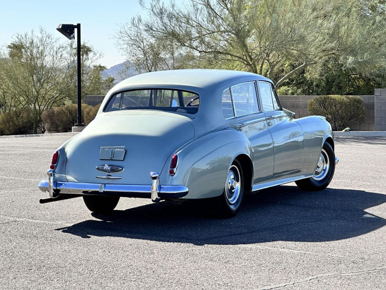 1959 Rolls - Royce Silver Cloud I LWB With Division (limo)