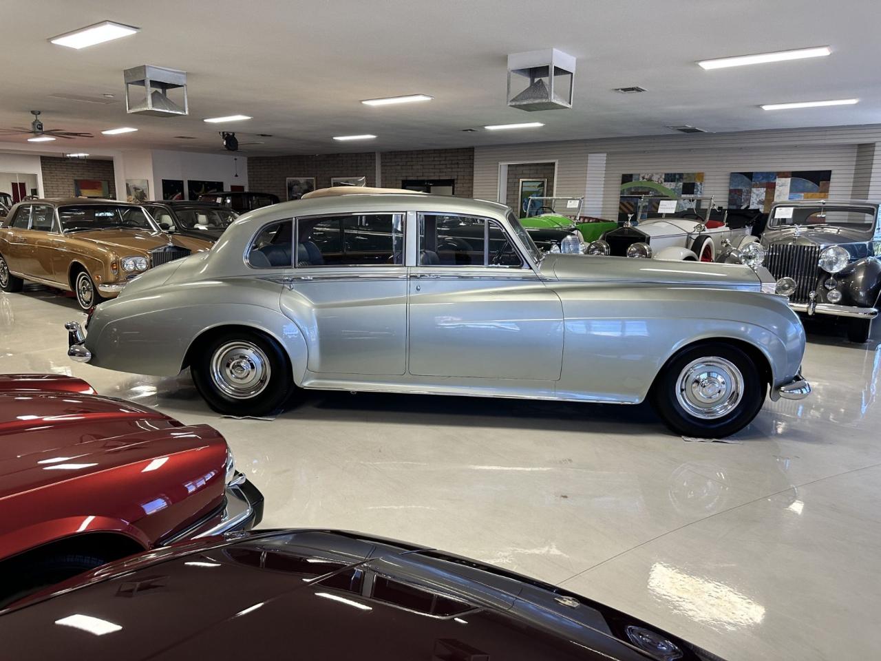 1959 Rolls - Royce Silver Cloud I LWB With Division (limo)