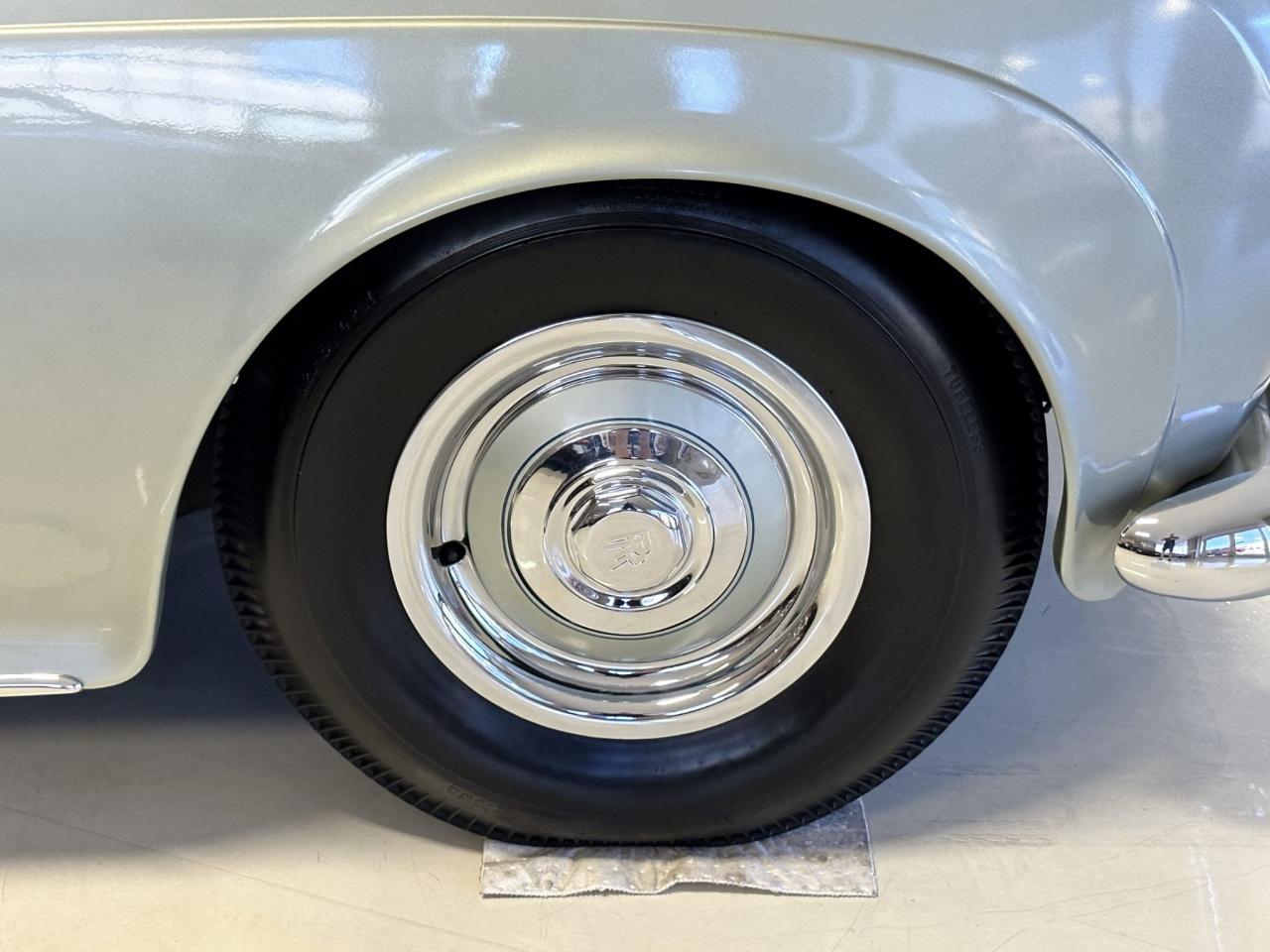 1959 Rolls - Royce Silver Cloud I LWB With Division (limo)