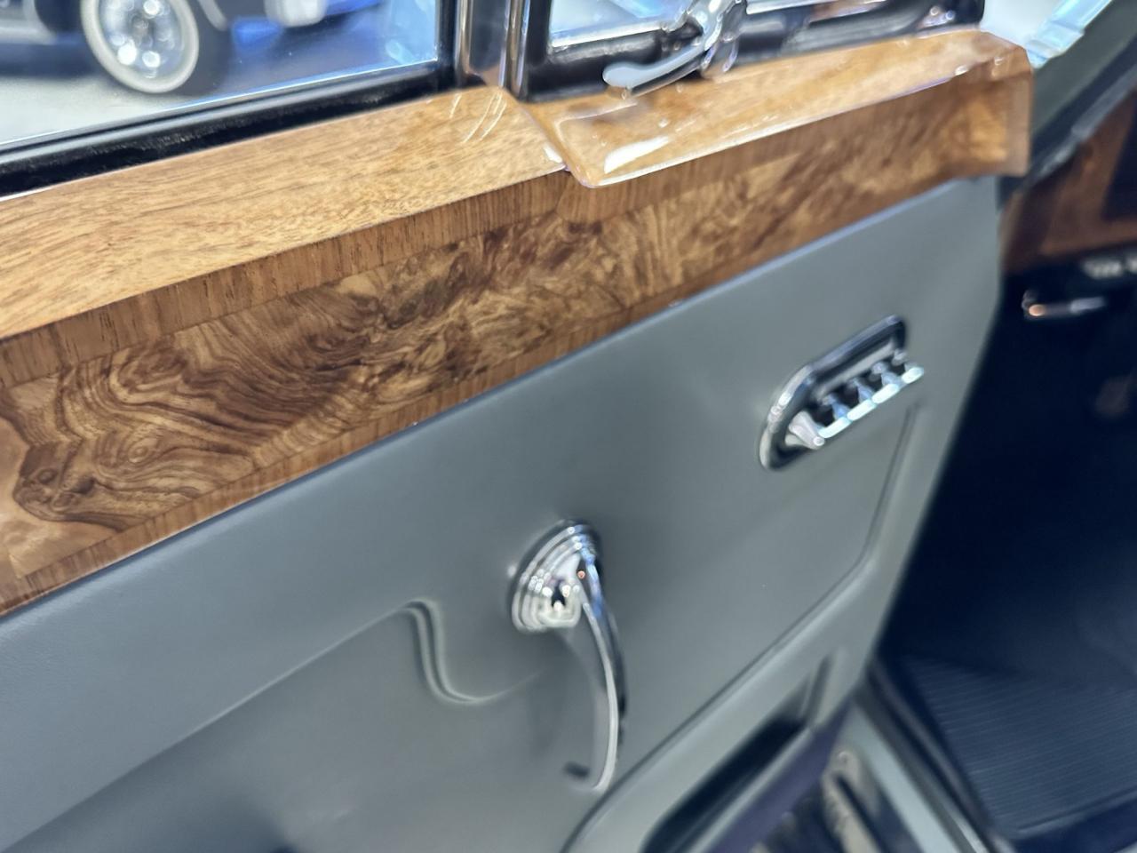 1959 Rolls - Royce Silver Cloud I LWB With Division (limo)