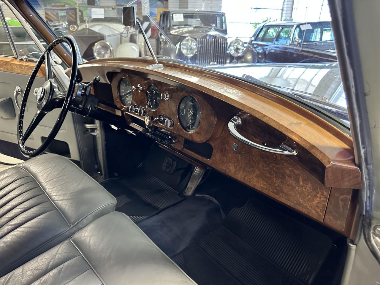 1959 Rolls - Royce Silver Cloud I LWB With Division (limo)