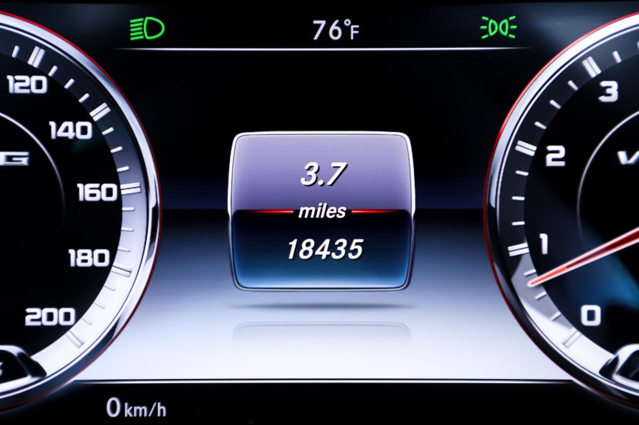 2017 Mercedes - Benz AMG S63