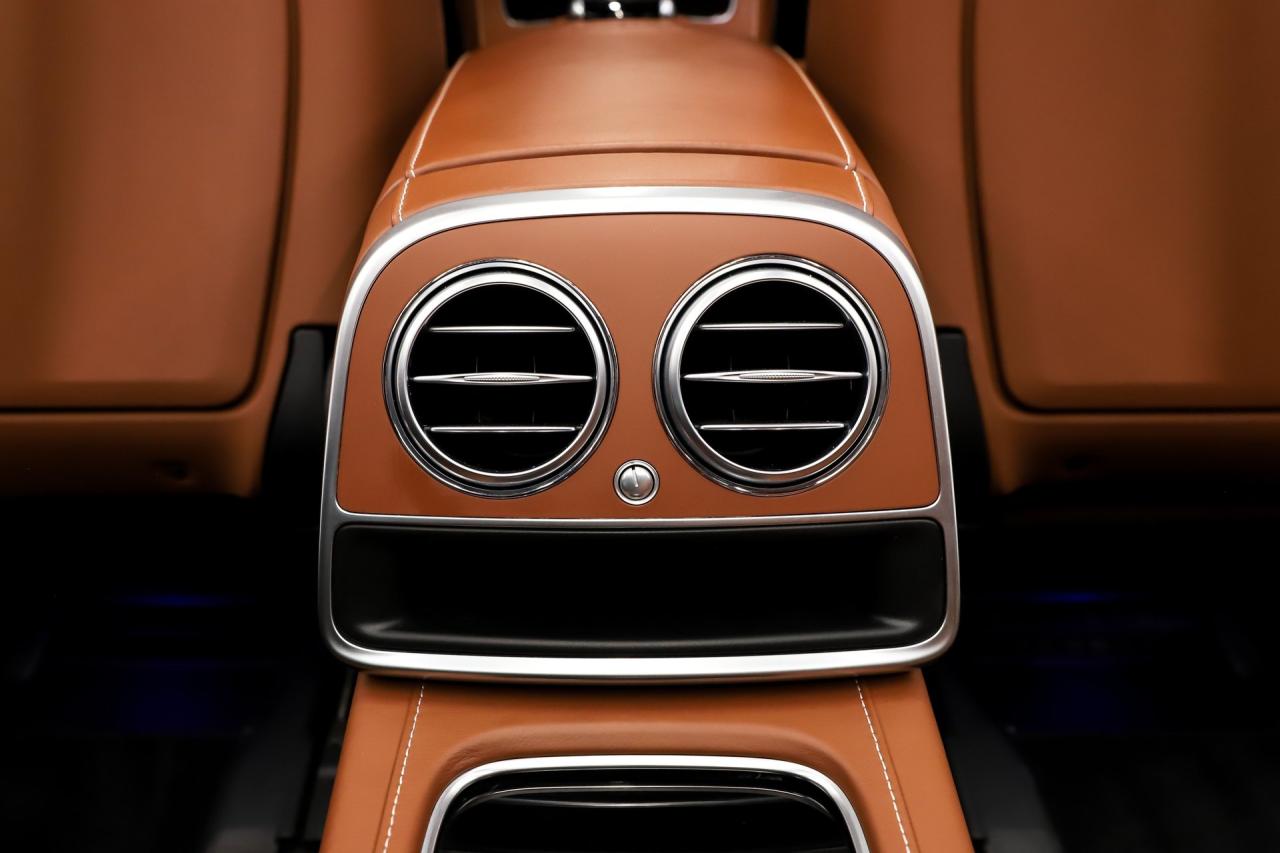 2017 Mercedes - Benz AMG S63