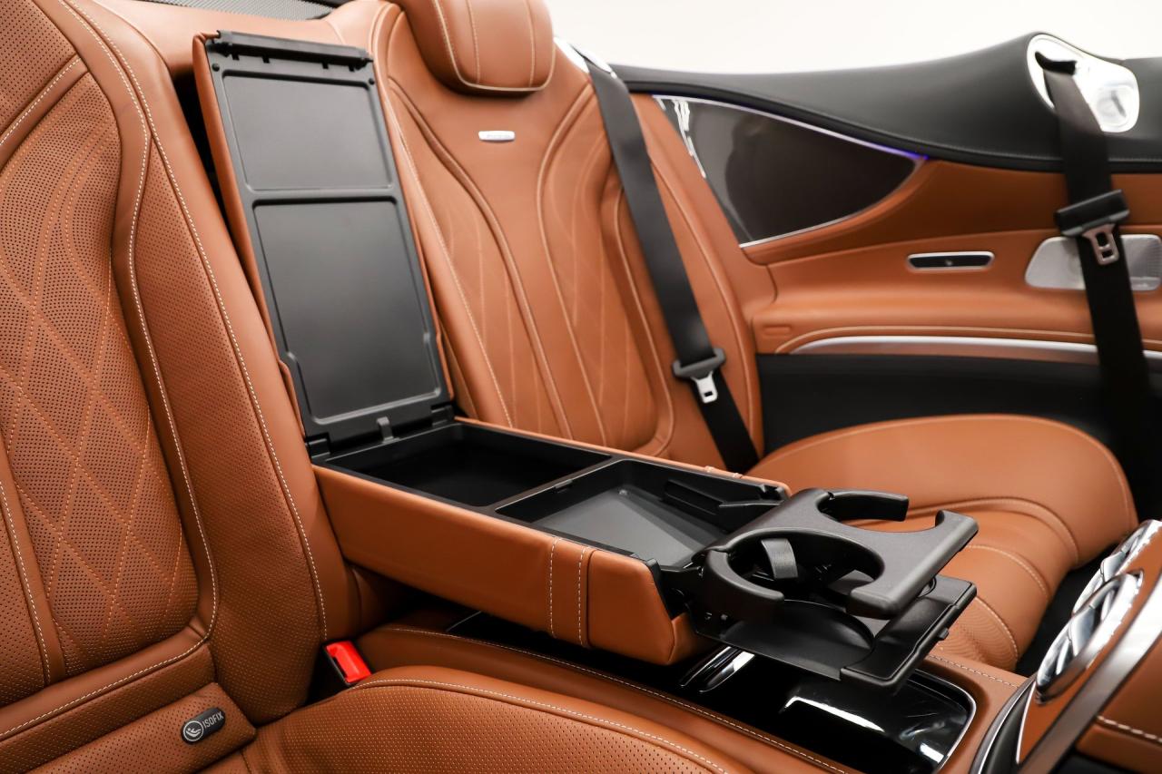 2017 Mercedes - Benz AMG S63