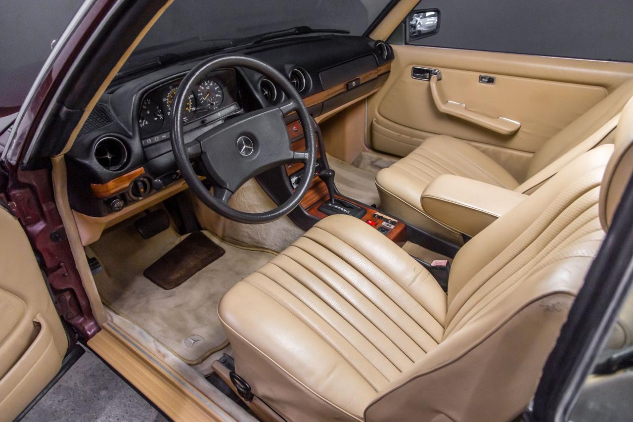 1985 Mercedes - Benz 300 CD COUPE