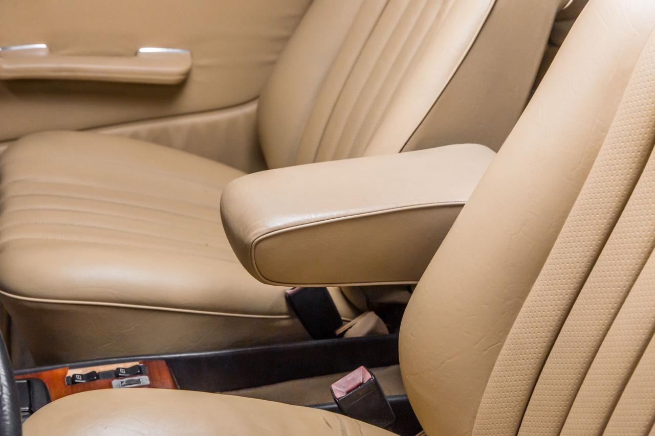 1985 Mercedes - Benz 300 CD COUPE