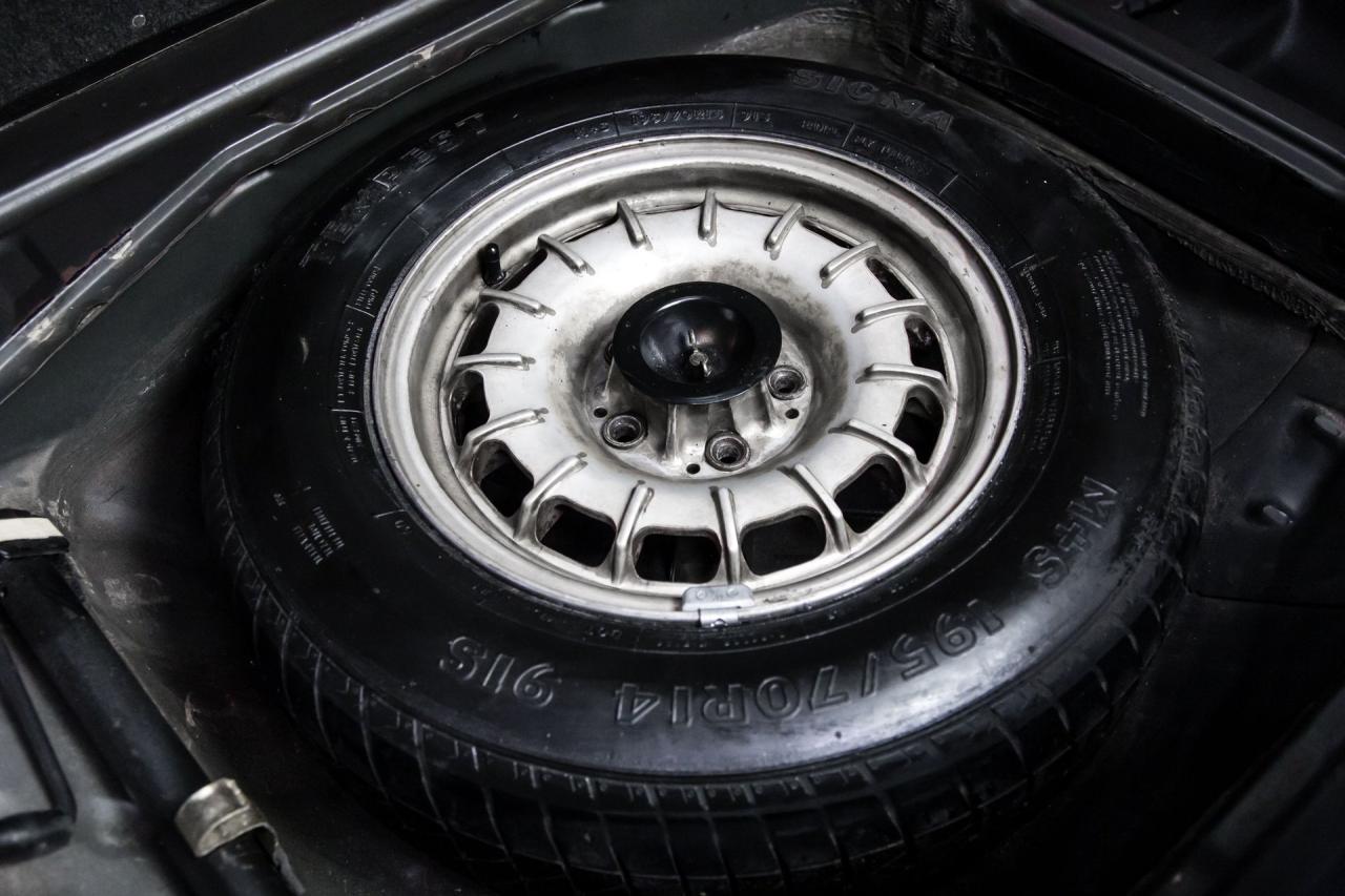 1985 Mercedes - Benz 300 CD COUPE