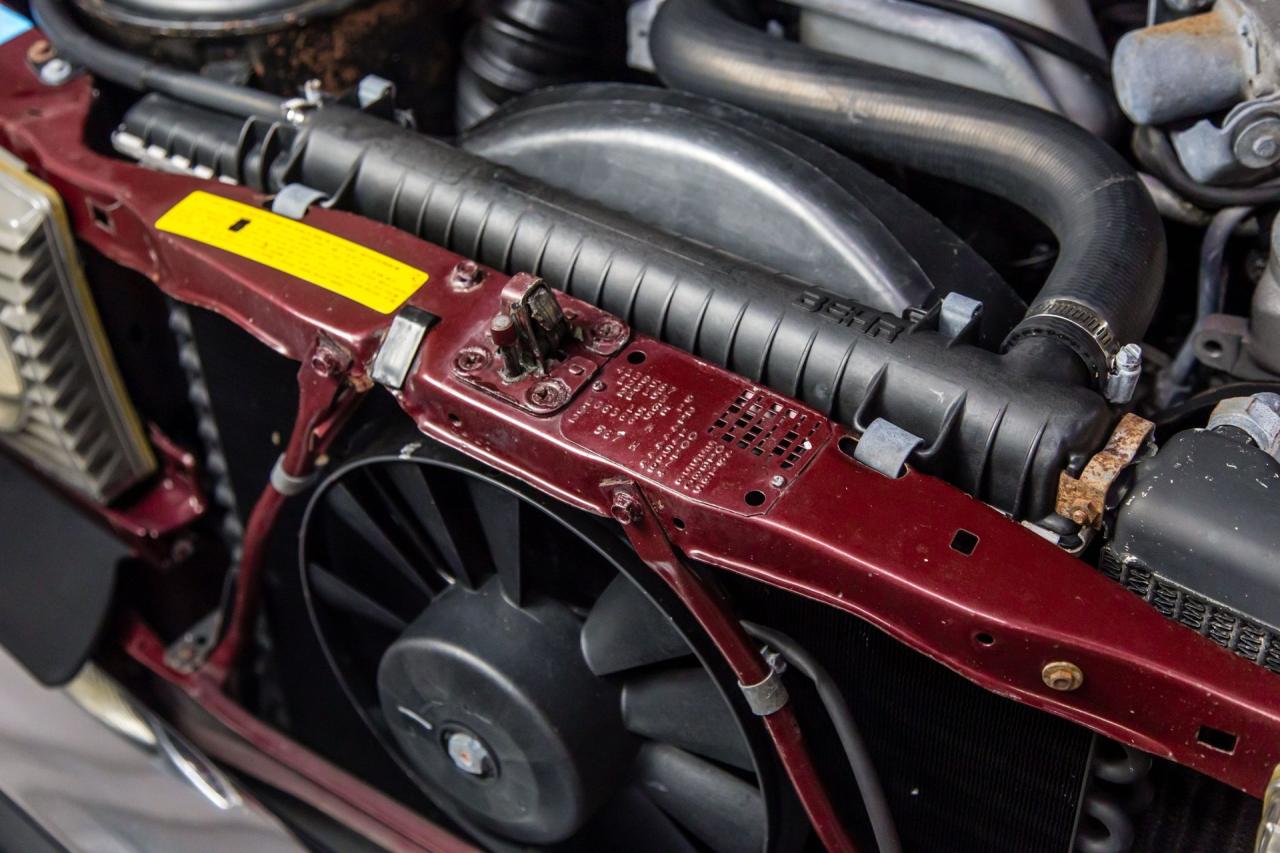 1985 Mercedes - Benz 300 CD COUPE