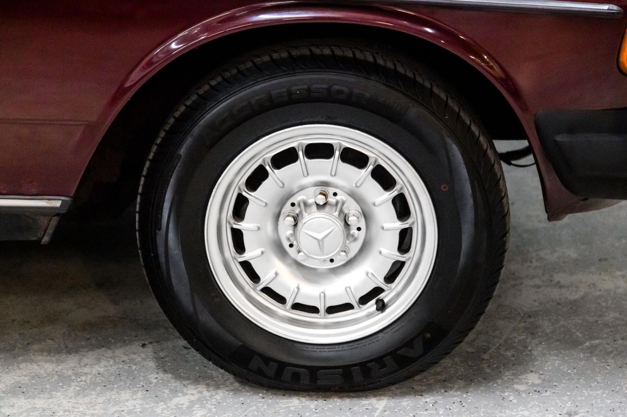 1985 Mercedes - Benz 300 CD COUPE