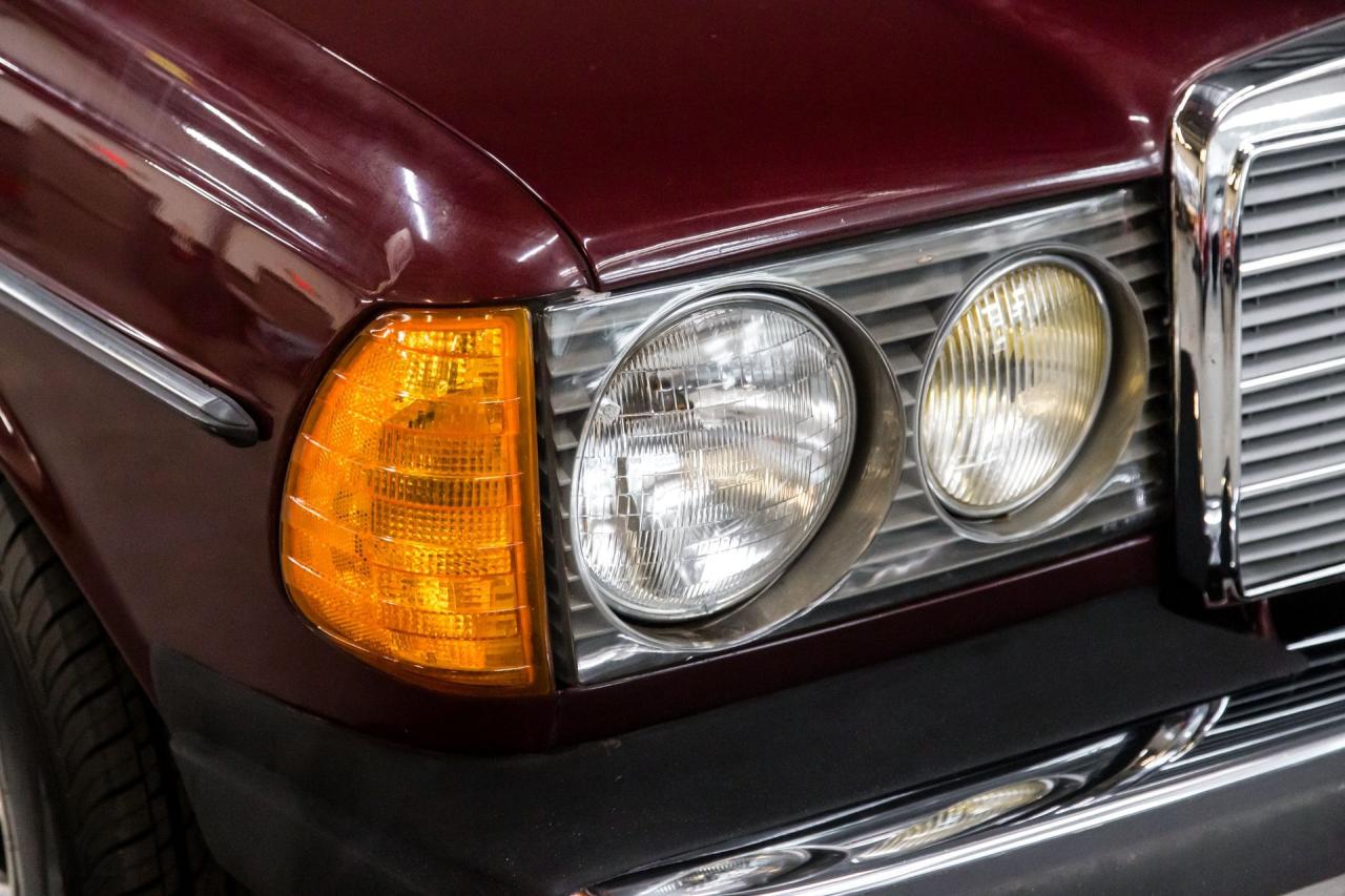 1985 Mercedes - Benz 300 CD COUPE