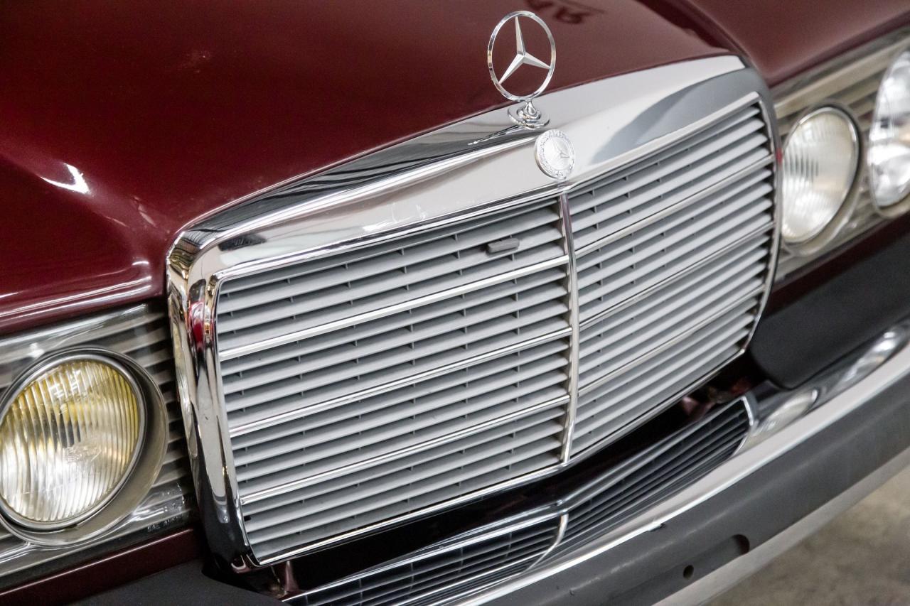 1985 Mercedes - Benz 300 CD COUPE