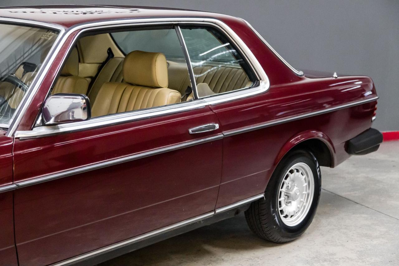 1985 Mercedes - Benz 300 CD COUPE