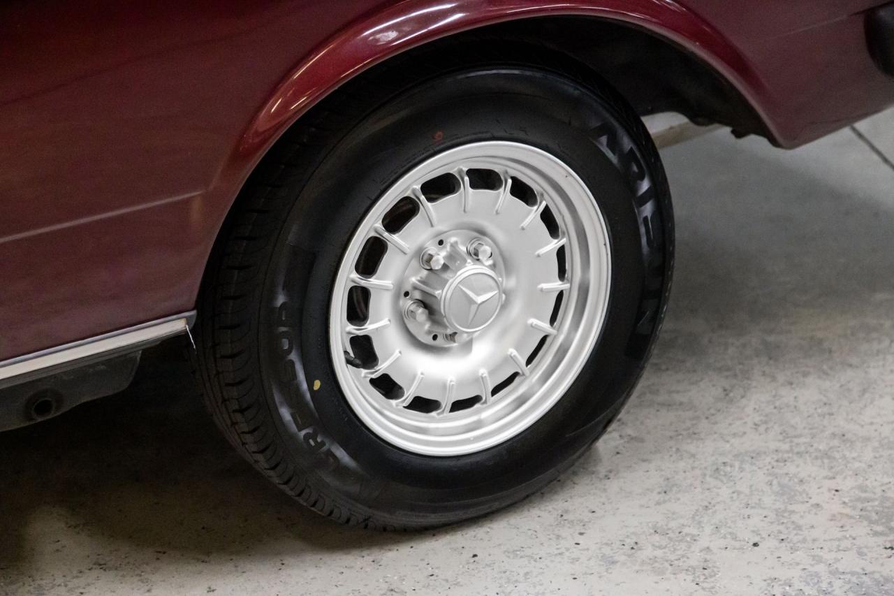 1985 Mercedes - Benz 300 CD COUPE