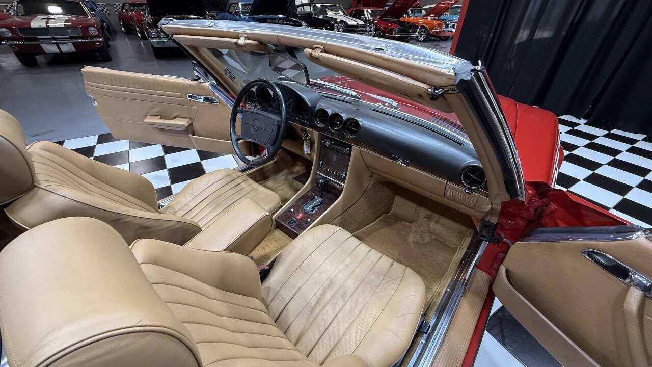 1987 Mercedes - Benz 560-Class