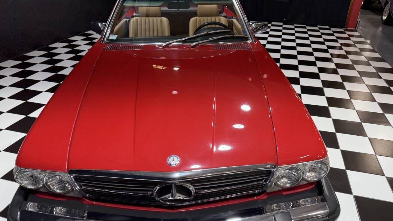 1987 Mercedes - Benz 560-Class