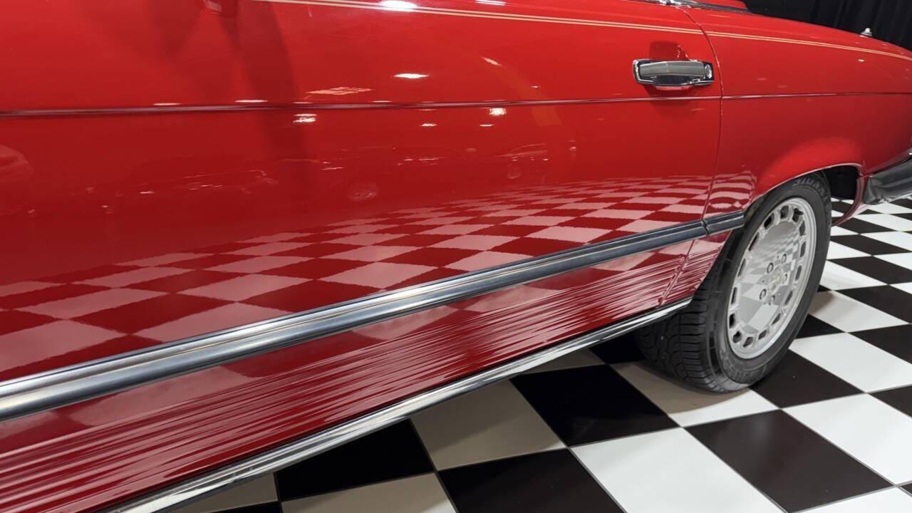 1987 Mercedes - Benz 560-Class