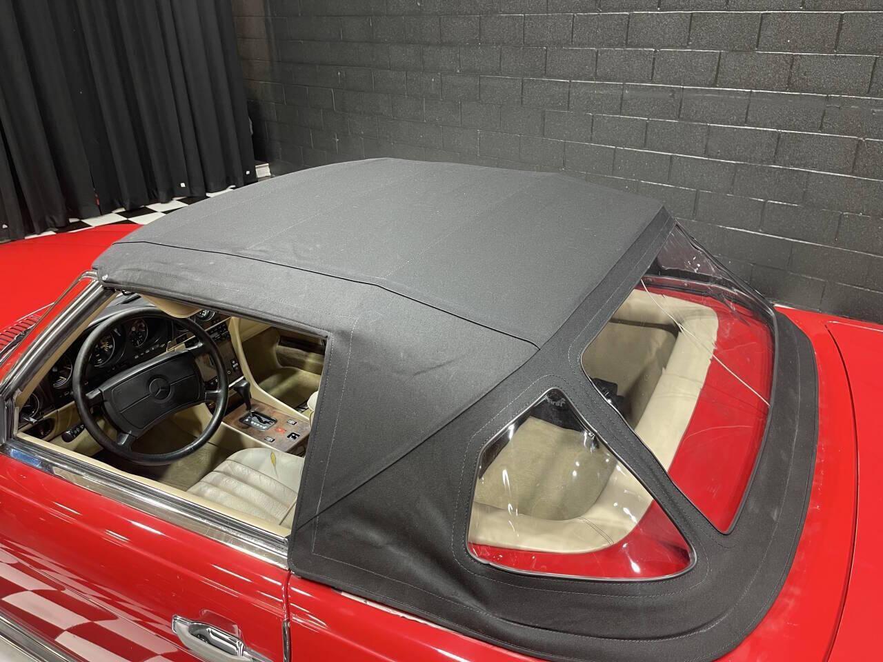 1989 Mercedes - Benz 560-Class