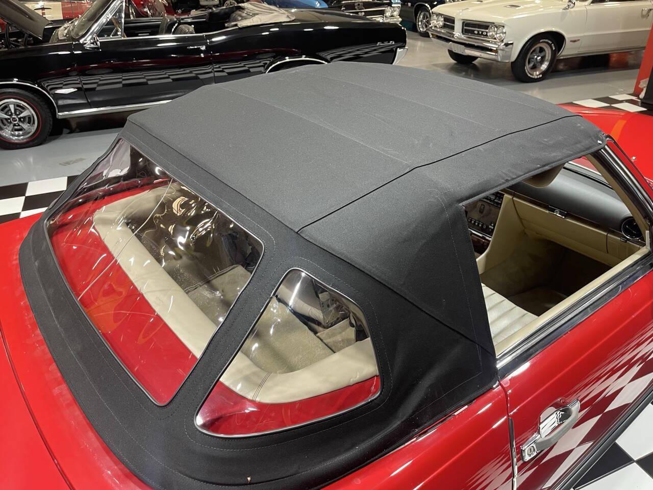 1989 Mercedes - Benz 560-Class