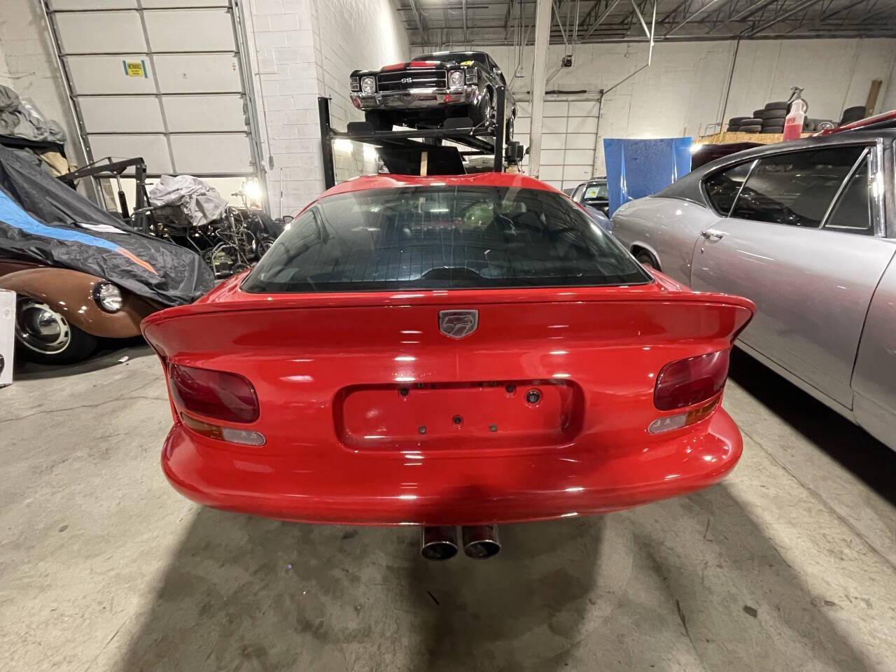 1998 Dodge Viper