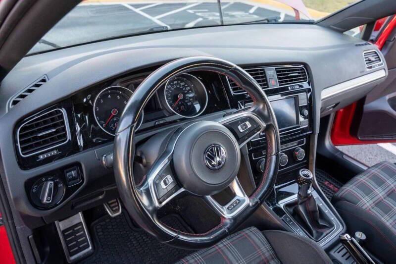 2019 Volkswagen GOLF GTI