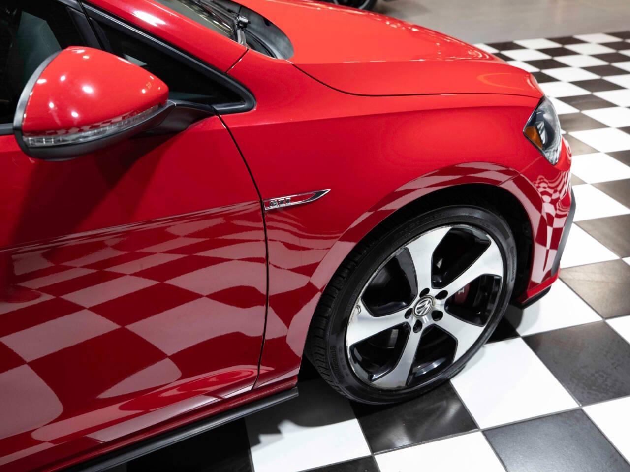 2019 Volkswagen GOLF GTI