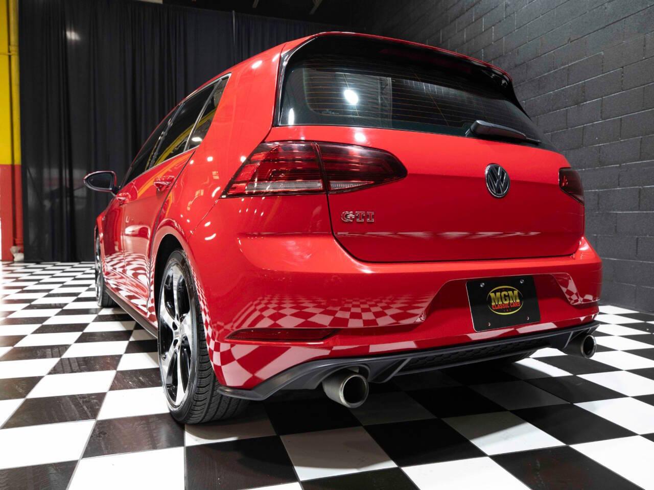 2019 Volkswagen GOLF GTI