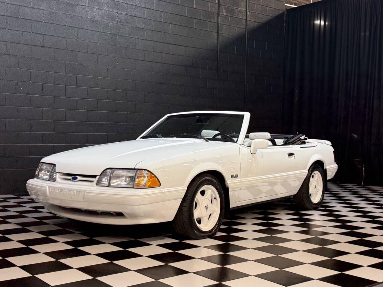 1993 Ford Mustang