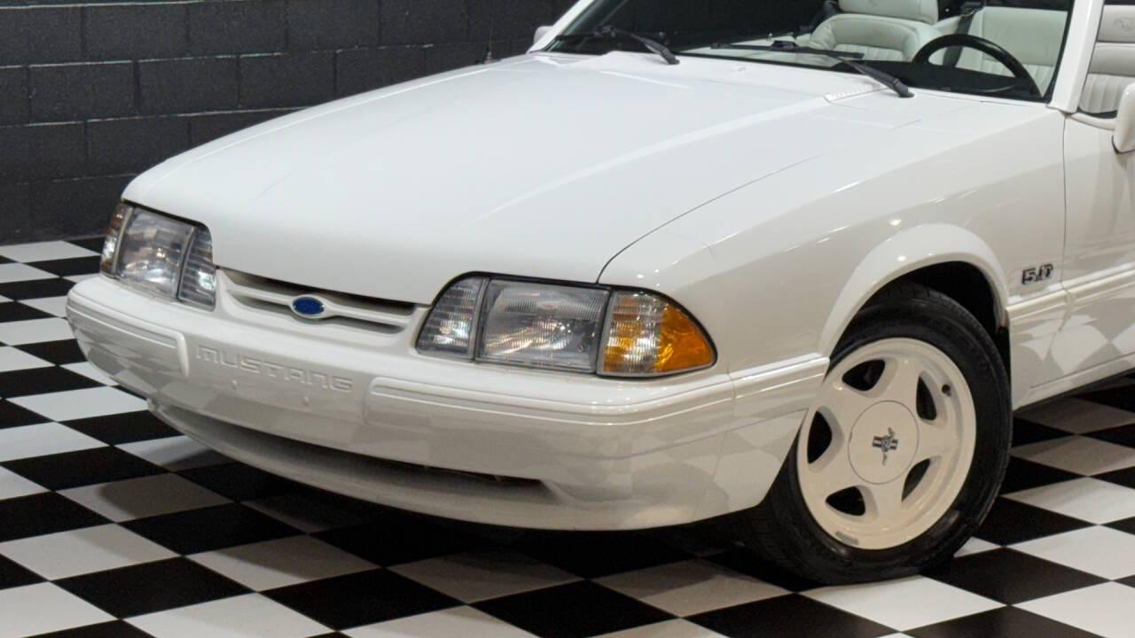 1993 Ford Mustang