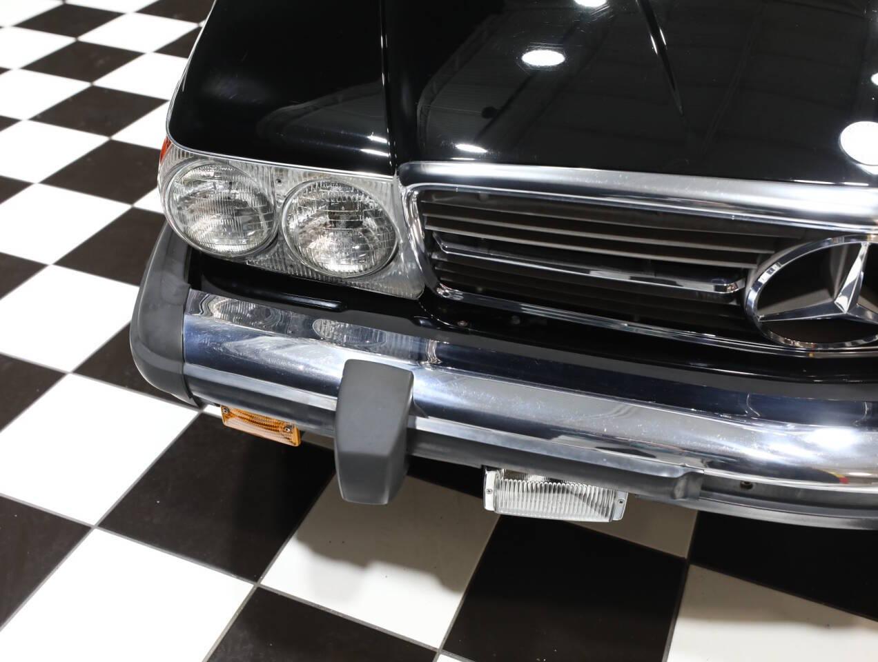 1989 Mercedes - Benz 560-Class