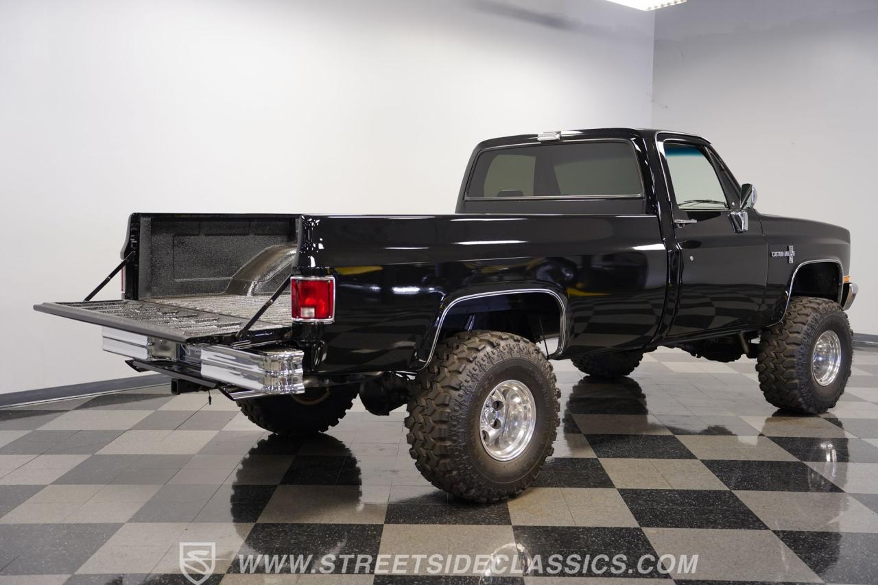 1986 Chevrolet K10 Custom Deluxe 4x4