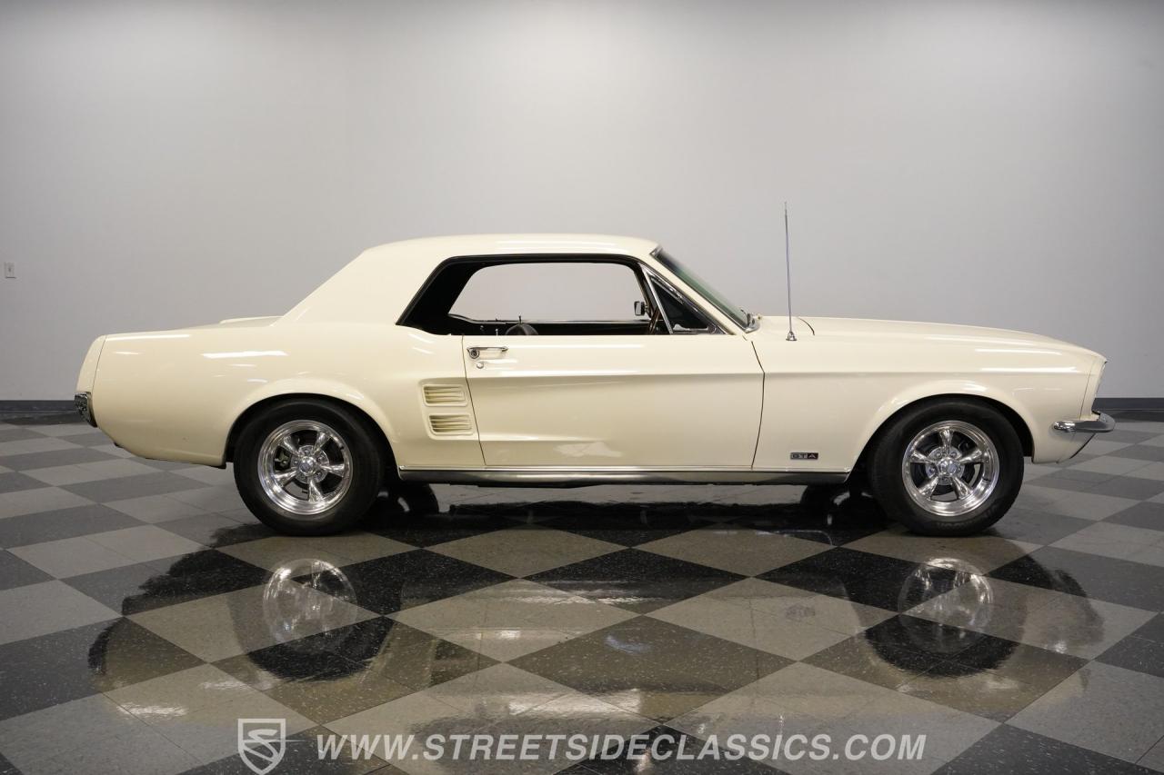 1967 Ford Mustang Coupe Restomod