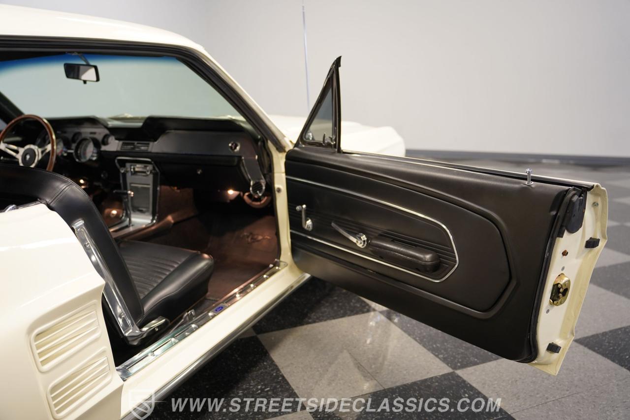 1967 Ford Mustang Coupe Restomod