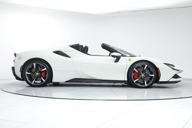 2025 Ferrari SF90 SPIDER