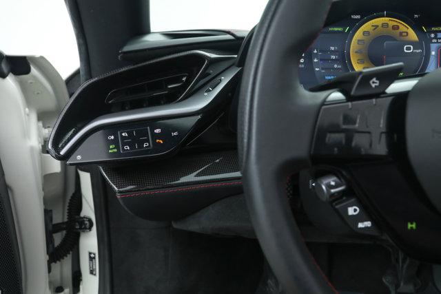 2025 Ferrari SF90 SPIDER