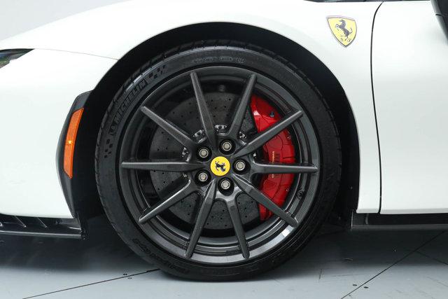 2025 Ferrari SF90 SPIDER